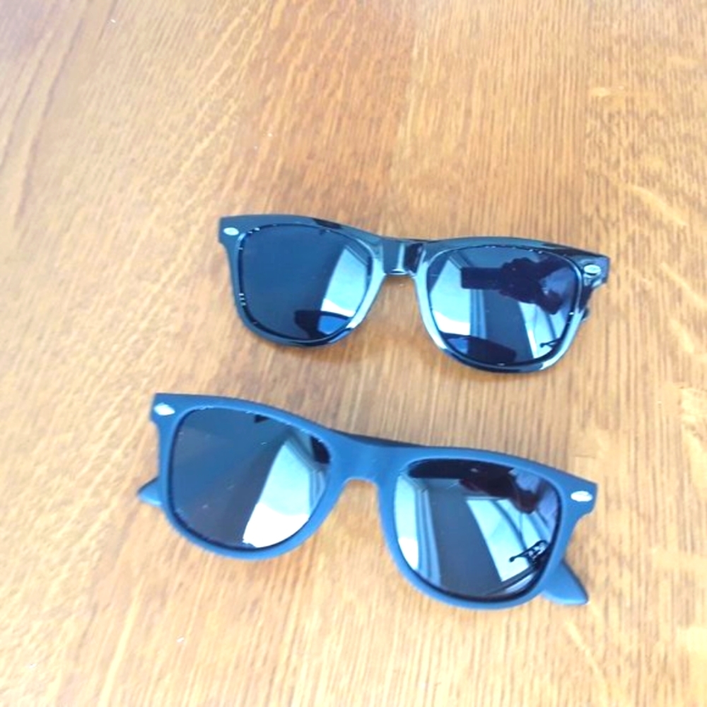 Bundle: 2 Pairs of Sunglasses, Polarized and NO polarized